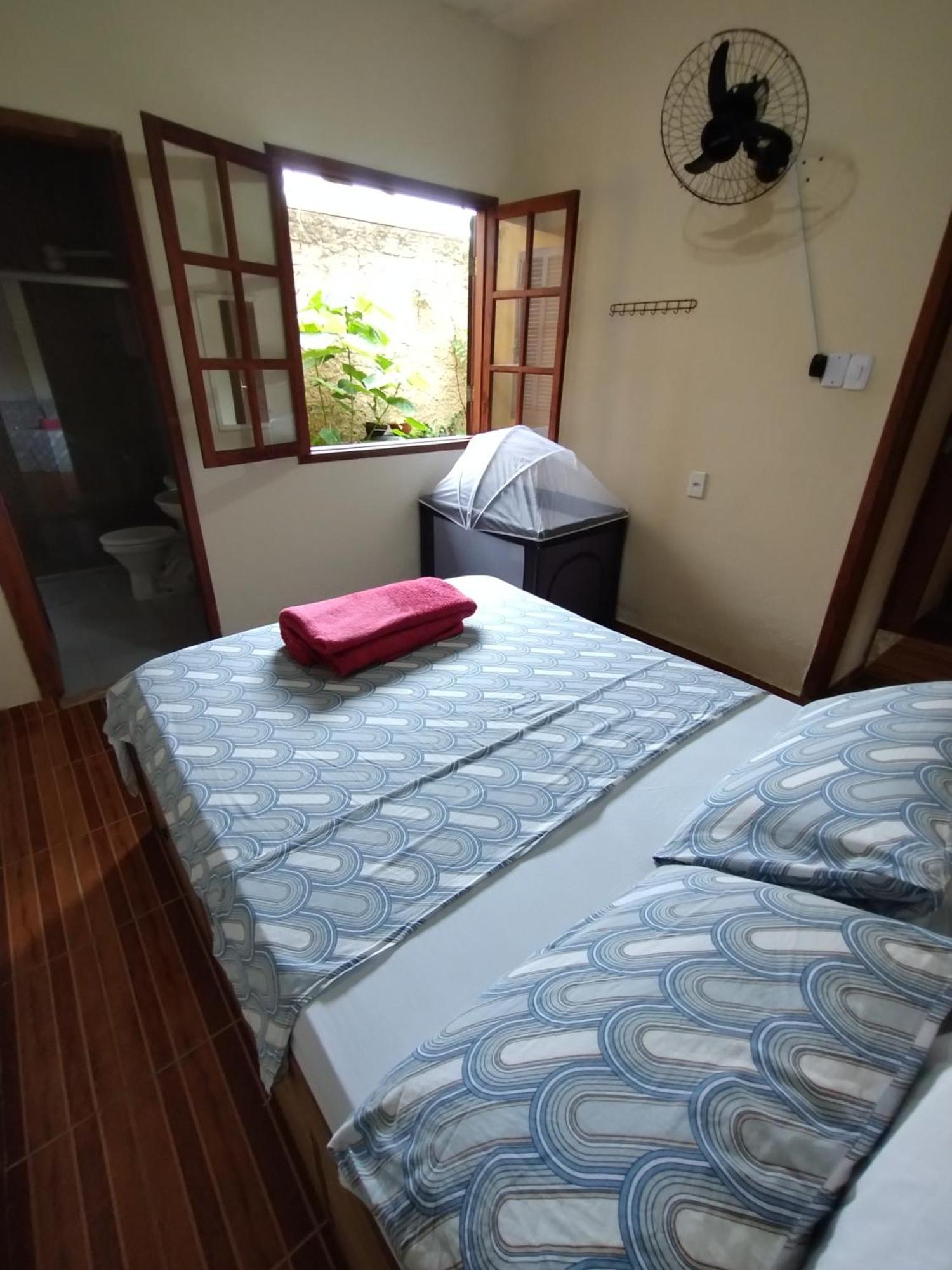 Casa Amarela Da Prainha De Mambucaba - 6 Pessoas Holiday home Paraty