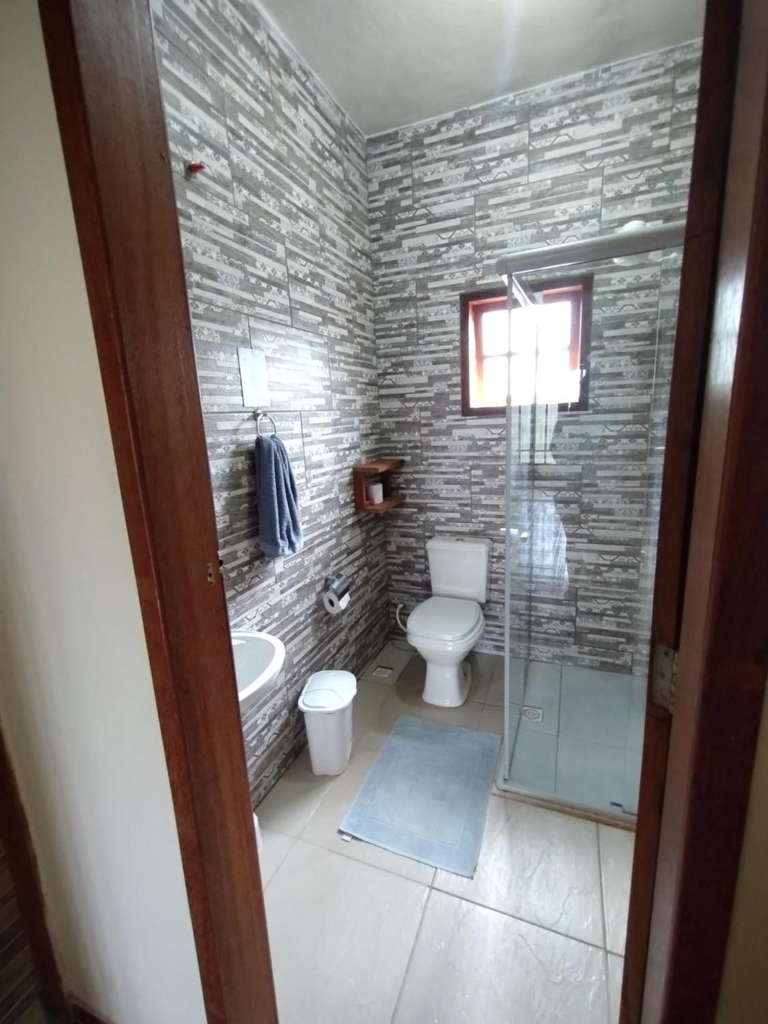 Casa Amarela Da Prainha De Mambucaba - 6 Pessoas *