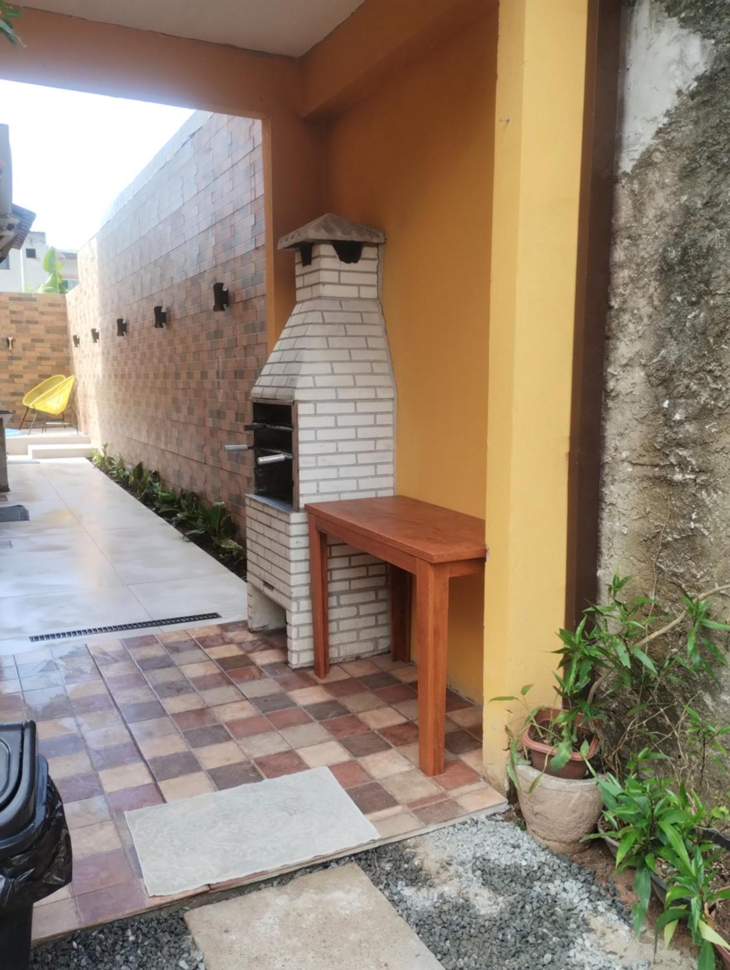 Casa Amarela Da Prainha De Mambucaba - 6 Pessoas Holiday home Paraty