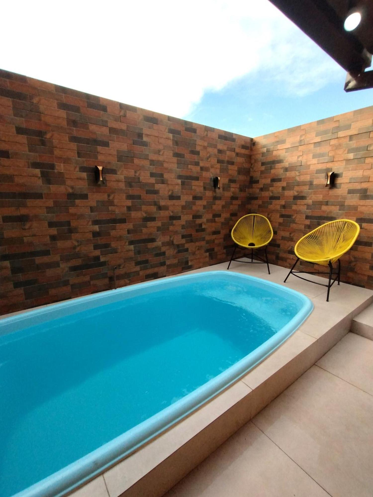 Holiday home Casa Amarela Da Prainha De Mambucaba - 6 Pessoas *